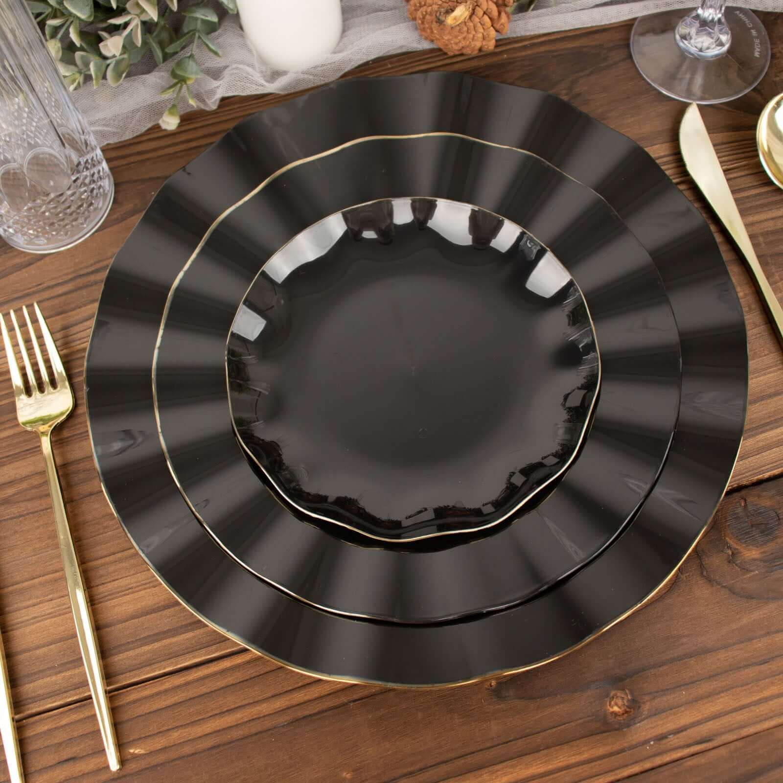 10-Pack Plastic Round Dessert Plates 6" Black Ruffled Rim with Gold Edging - Heavy Duty Disposable Salad Appetizer Dinnerware - Image 7
