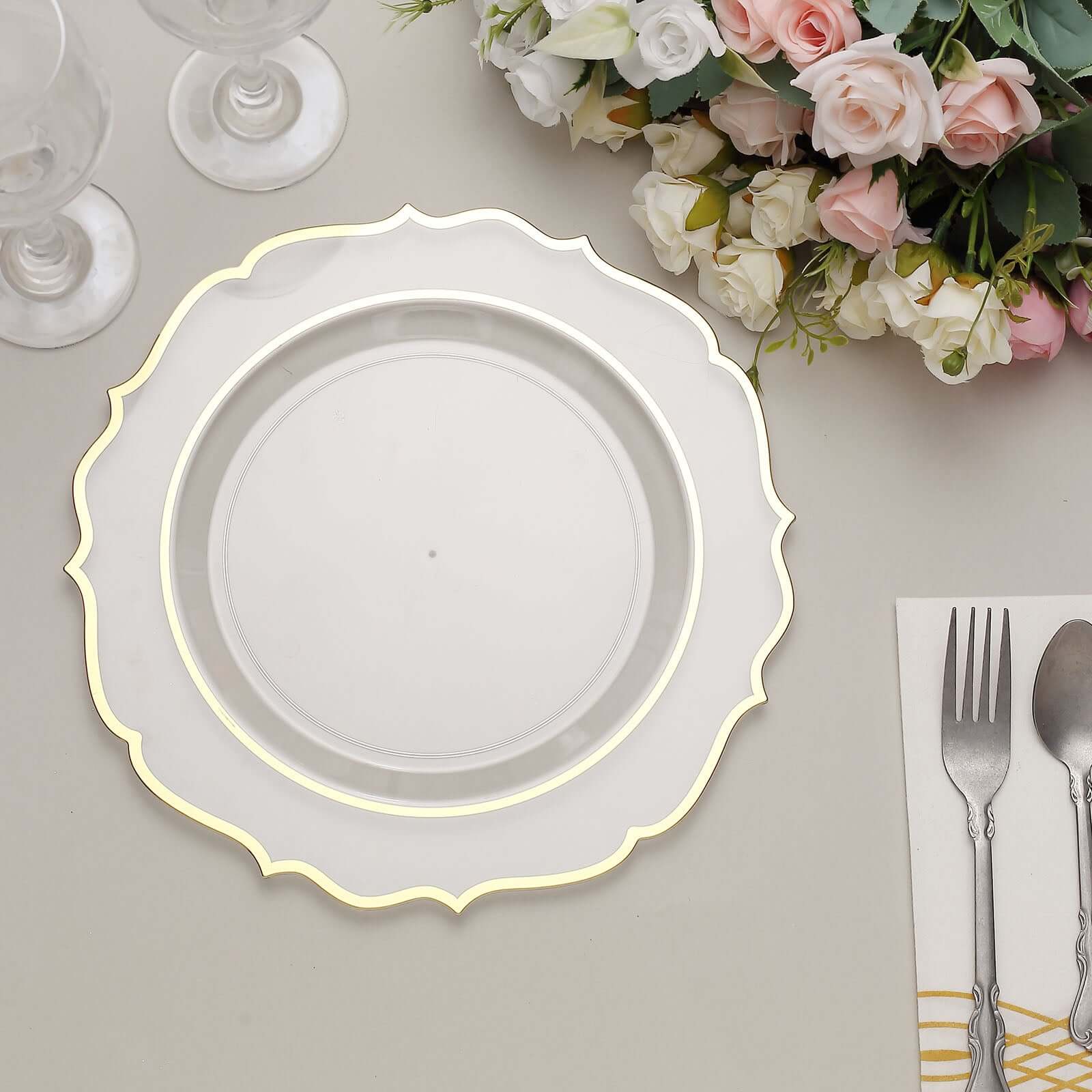 10-Pack Plastic Round Dinner Plates 10" Clear with Gold Scalloped Rim - Disposable Party Plates - Image 2