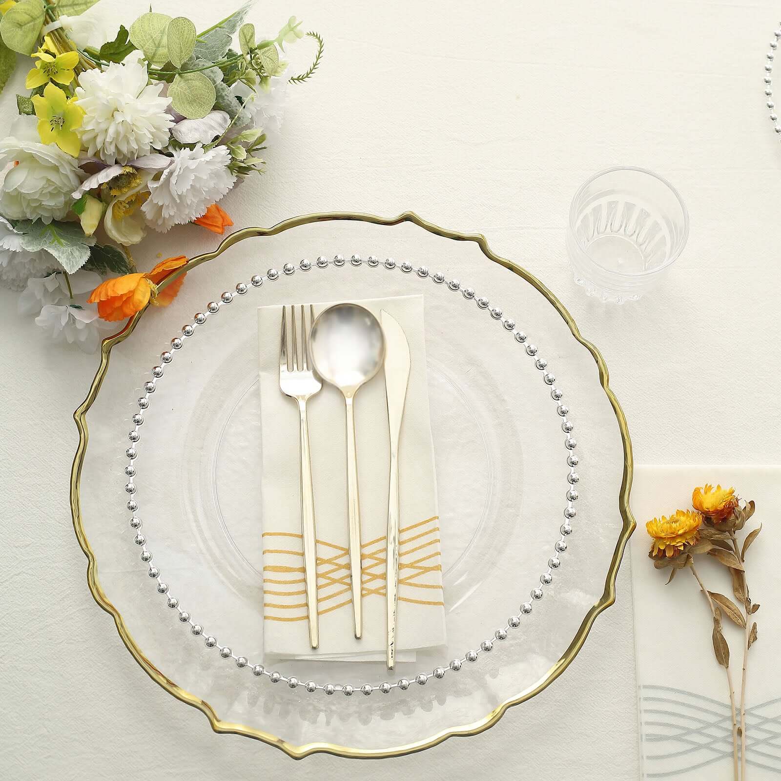 10-Pack Plastic Round Dinner Plates 10" Clear with Silver Beaded Rim - Disposable Party Plates - Image 2