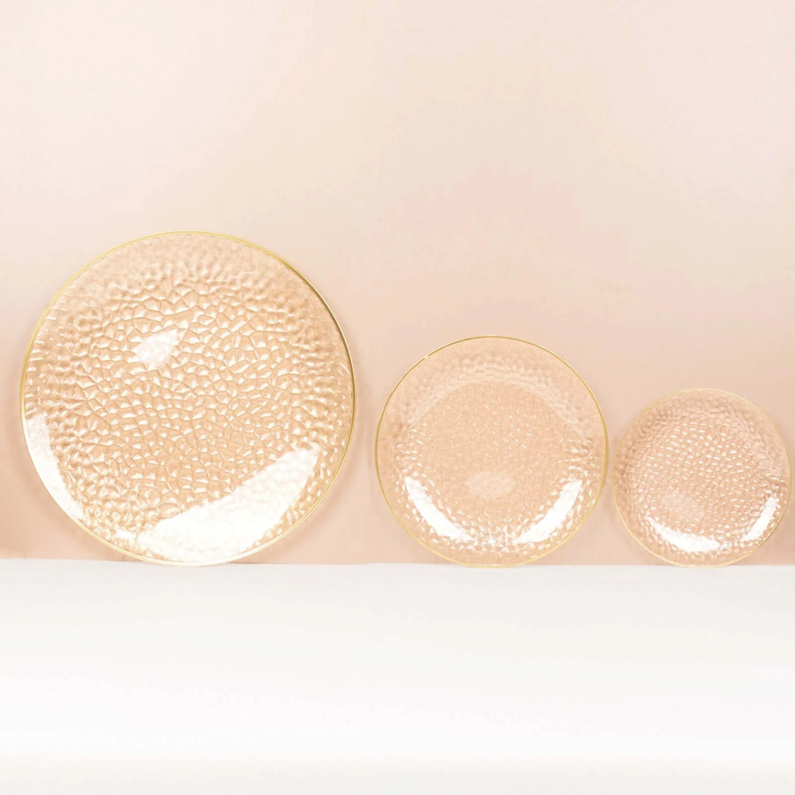 10-Pack Plastic Round Dinner Plates 9" Gold Glitter Clear Hammered Design with Gold Rim - Modern Disposable Party Plates for Buffets & Catered Events - Image 5