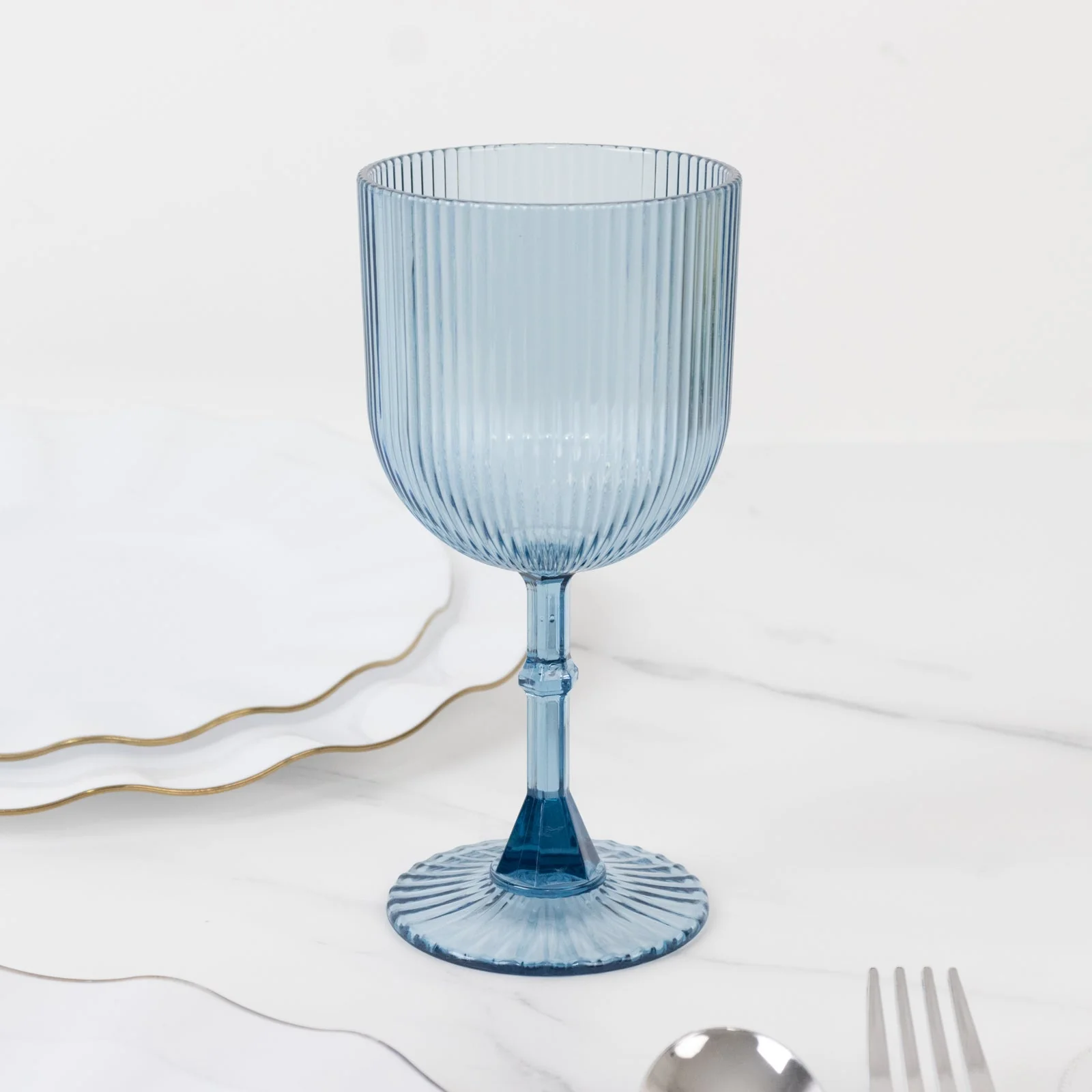 12-Pack Dusty Blue Plastic Wine Glasses 9oz, Vintage Ribbed Pattern - Transparent Reusable Shatterproof Goblets - Image 8