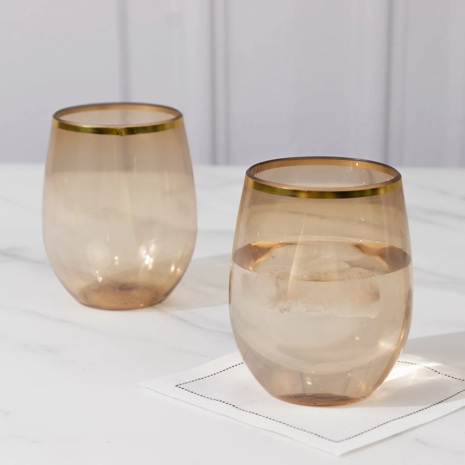 12-Pack Plastic Stemless Wine Glasses 12oz, Transparent Amber with Gold Rim - Reusable Tumblers for Events