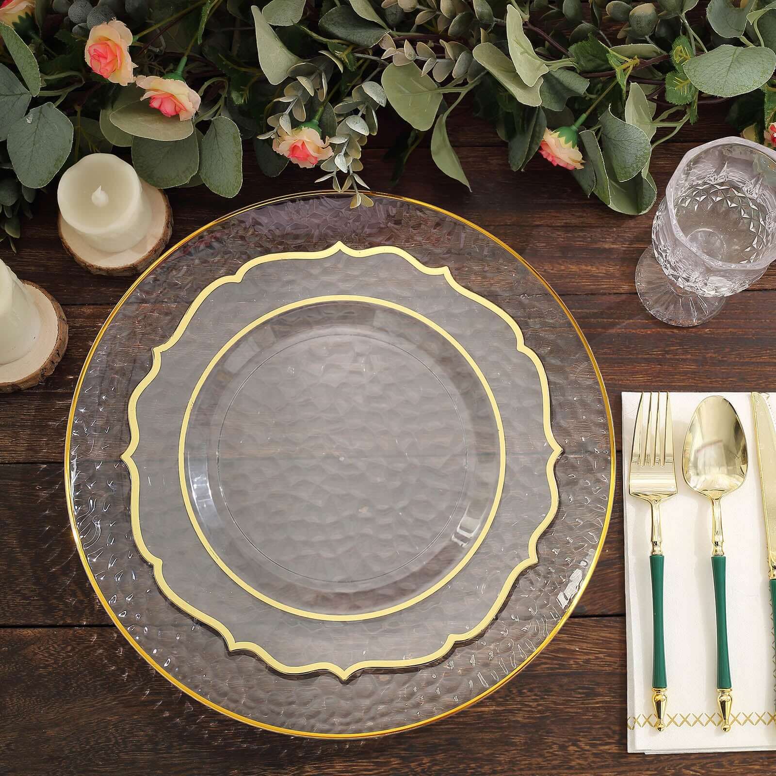 20 Pack Economy Plastic Charger Plates 13" Round Clear Hammered Design with Gold Rim - Event Tableware - Image 8