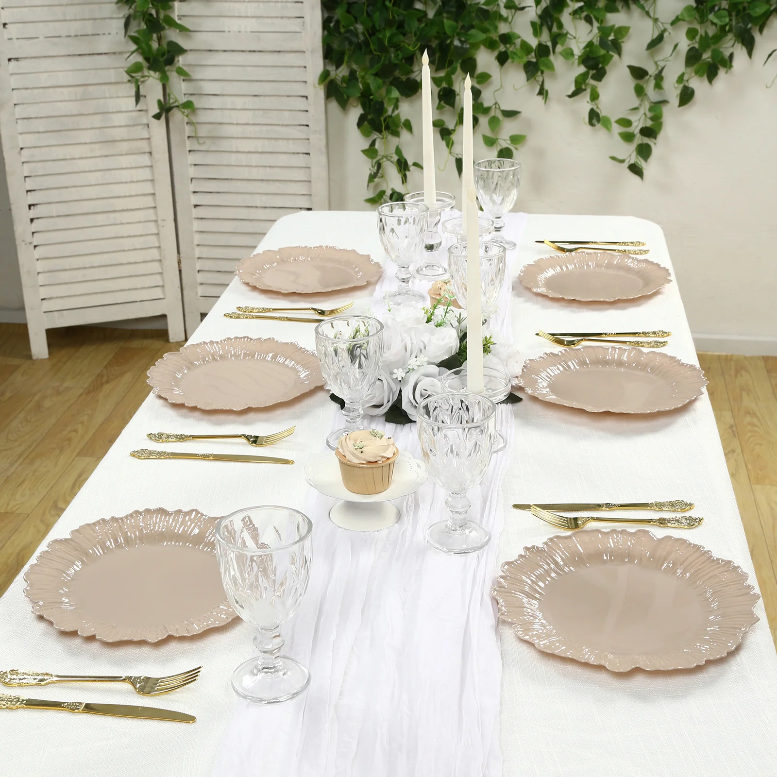 20-Pack Taupe Reef Design Plastic Plates – 10" Dinner Party Plates – Elegant Disposable Tableware - Image 8