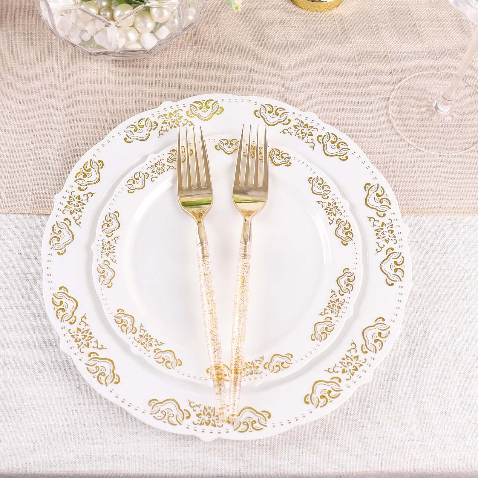 24-Pack Plastic Forks Gold Glittered - Disposable Silverware Cutlery for Parties - Image 6
