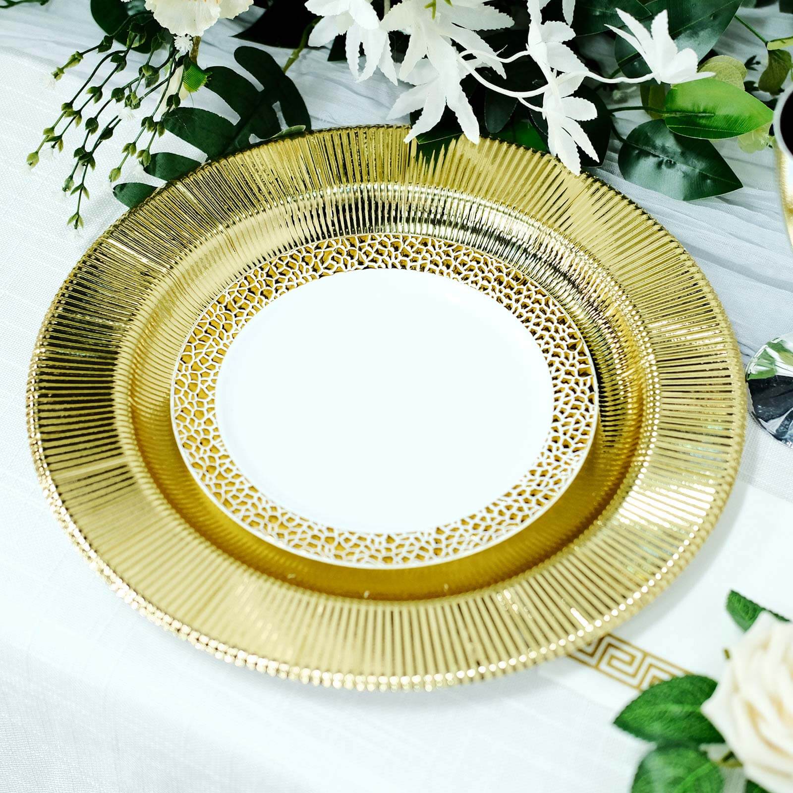 25-Pack Disposable Round Charger Plates 13" Metallic Gold Sunray Design - 350GSM Heavy Duty Cardboard Placemats for Dinner Parties & Banquets - Image 2