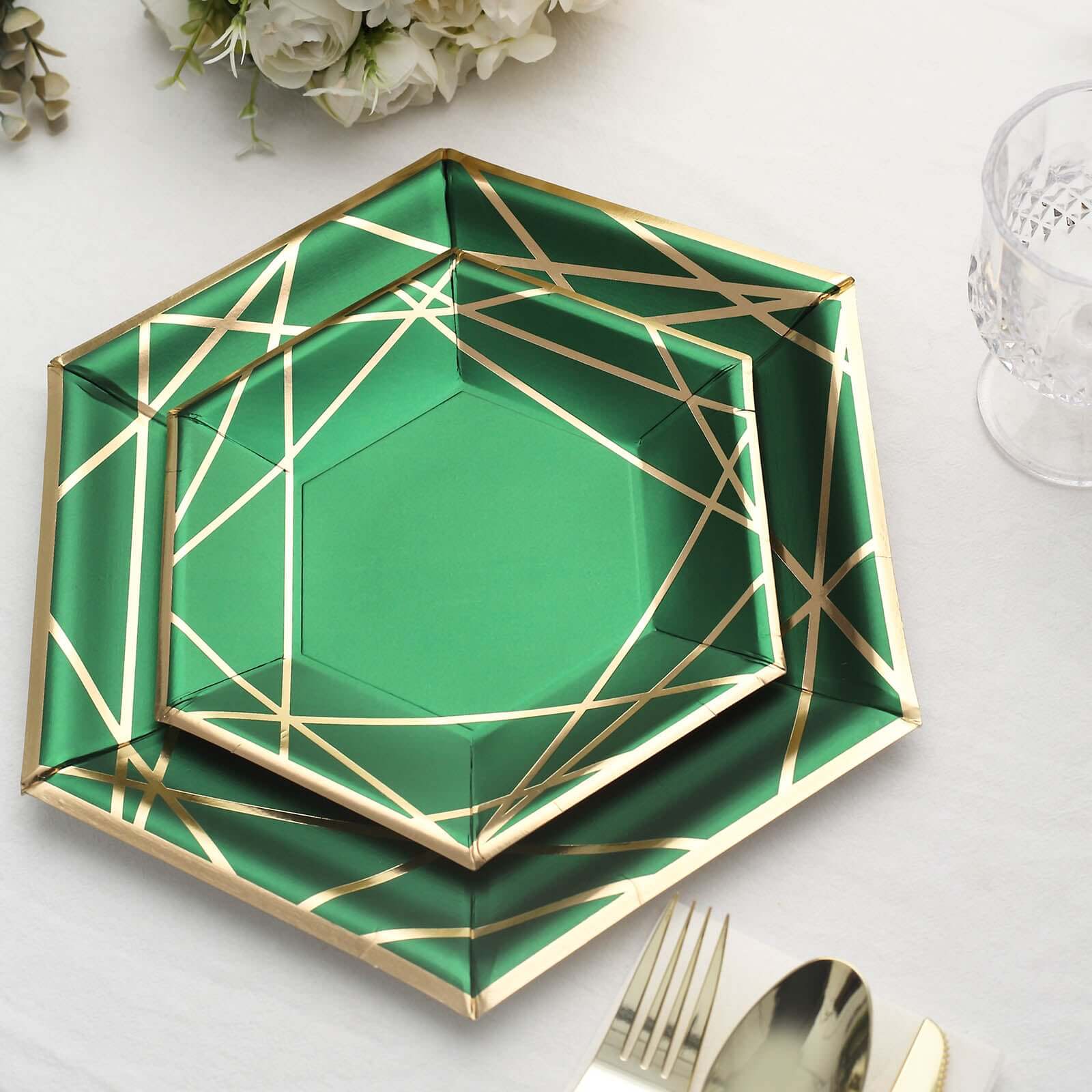 25-Pack Paper Hexagon Dinner Plates 9" Hunter Emerald Green with Gold Geometric Lines & Rim - 300GSM Disposable Geometric Party Plates - Image 11
