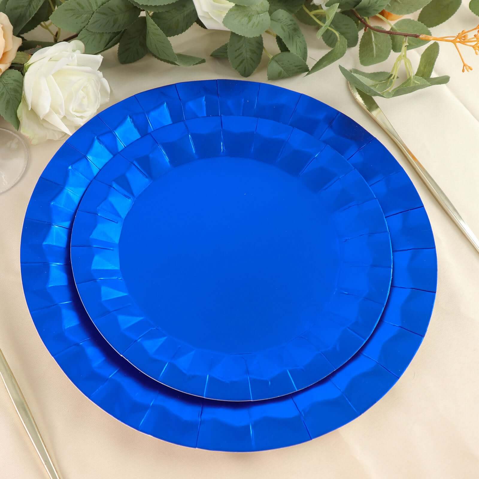 25-Pack Paper Round Charger Plates 12" Royal Blue with Geometric Prism Design - 400GSM Disposable Serving Trays - Image 9