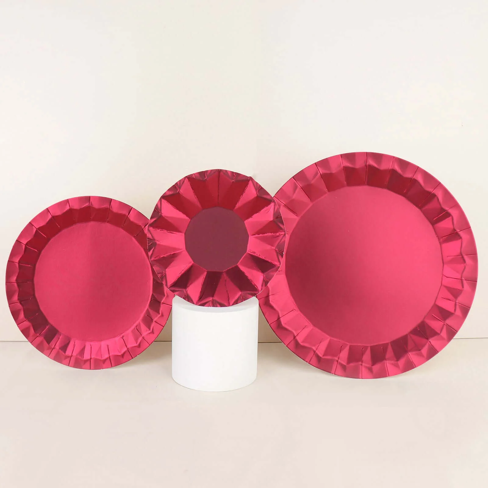 25-Pack Paper Round Dessert Plates 7" Burgundy with Geometric Prism Rim - 400GSM Disposable Appetizer Salad Plates - Image 2