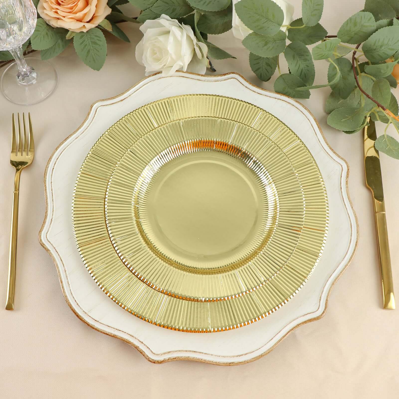 25-Pack Paper Round Dinner Plates 10" Metallic Gold Sunray Design - 350GSM Heavy Duty Disposable Party Plates - Image 19