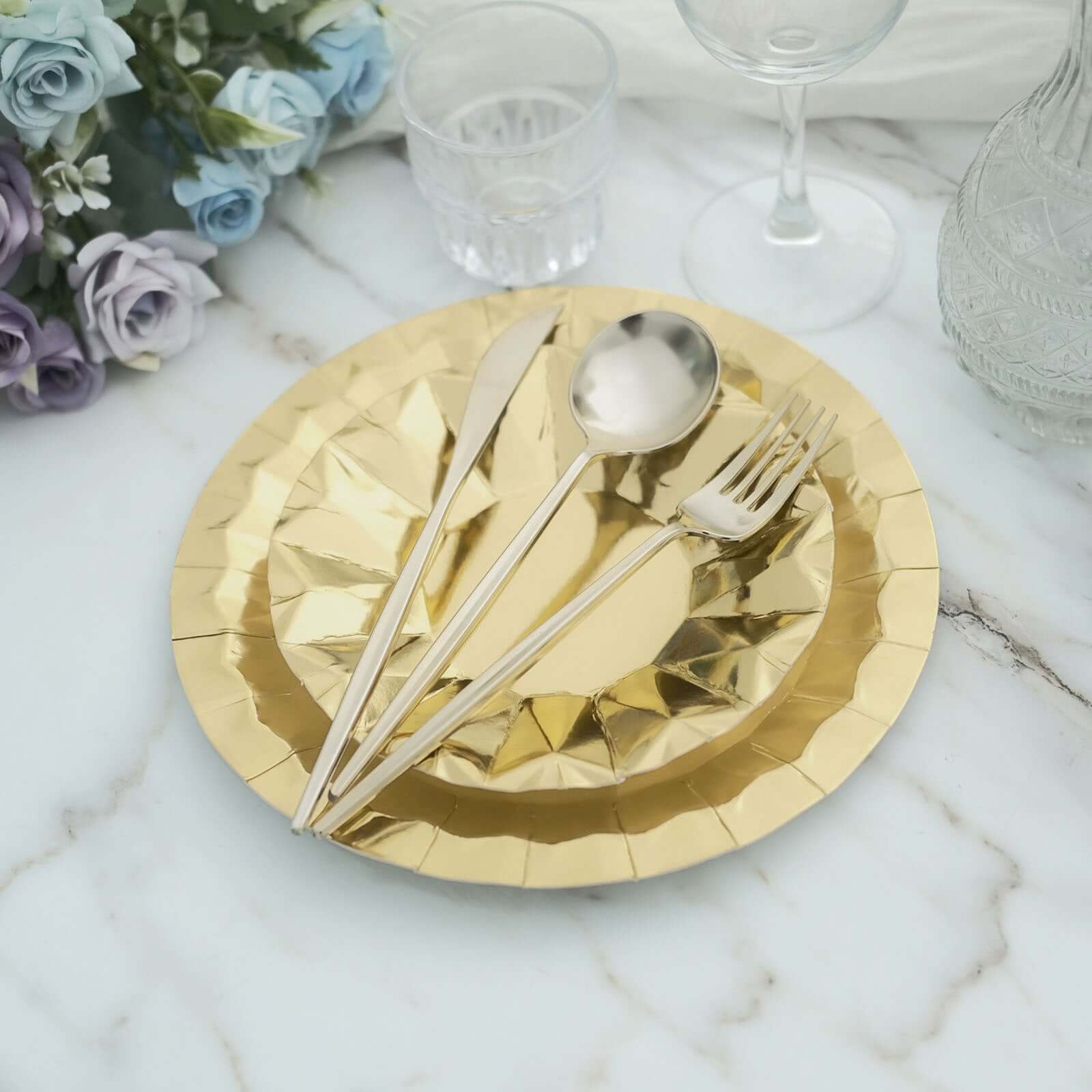 25-Pack Paper Round Dinner Plates 9" Metallic Gold with Geometric Prism Rim - 400GSM Disposable Party Plates for Cocktail Events & Receptions - Image 13