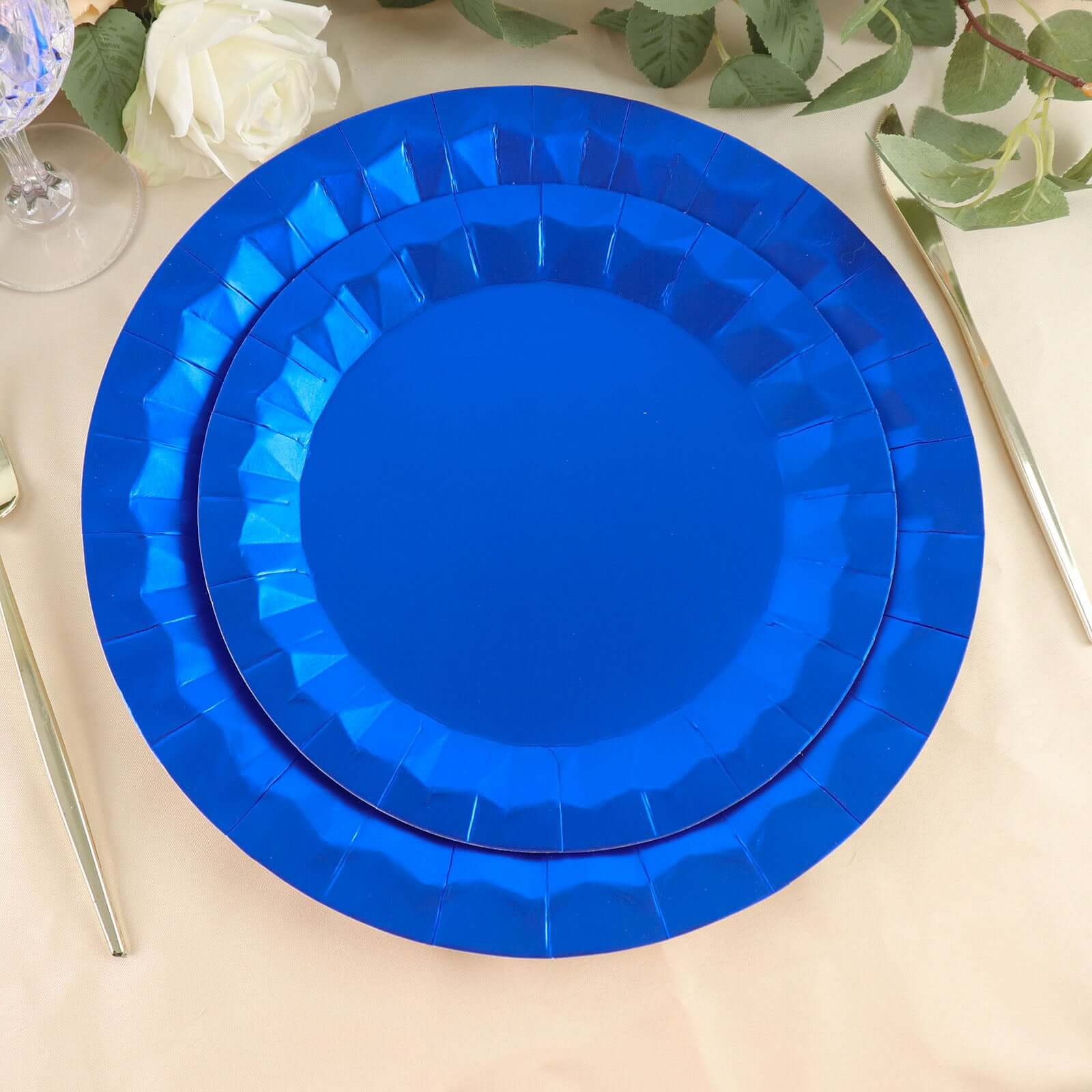 25-Pack Paper Round Dinner Plates 9" Royal Blue with Geometric Prism Rim - 400GSM Disposable Party Plates - Image 5