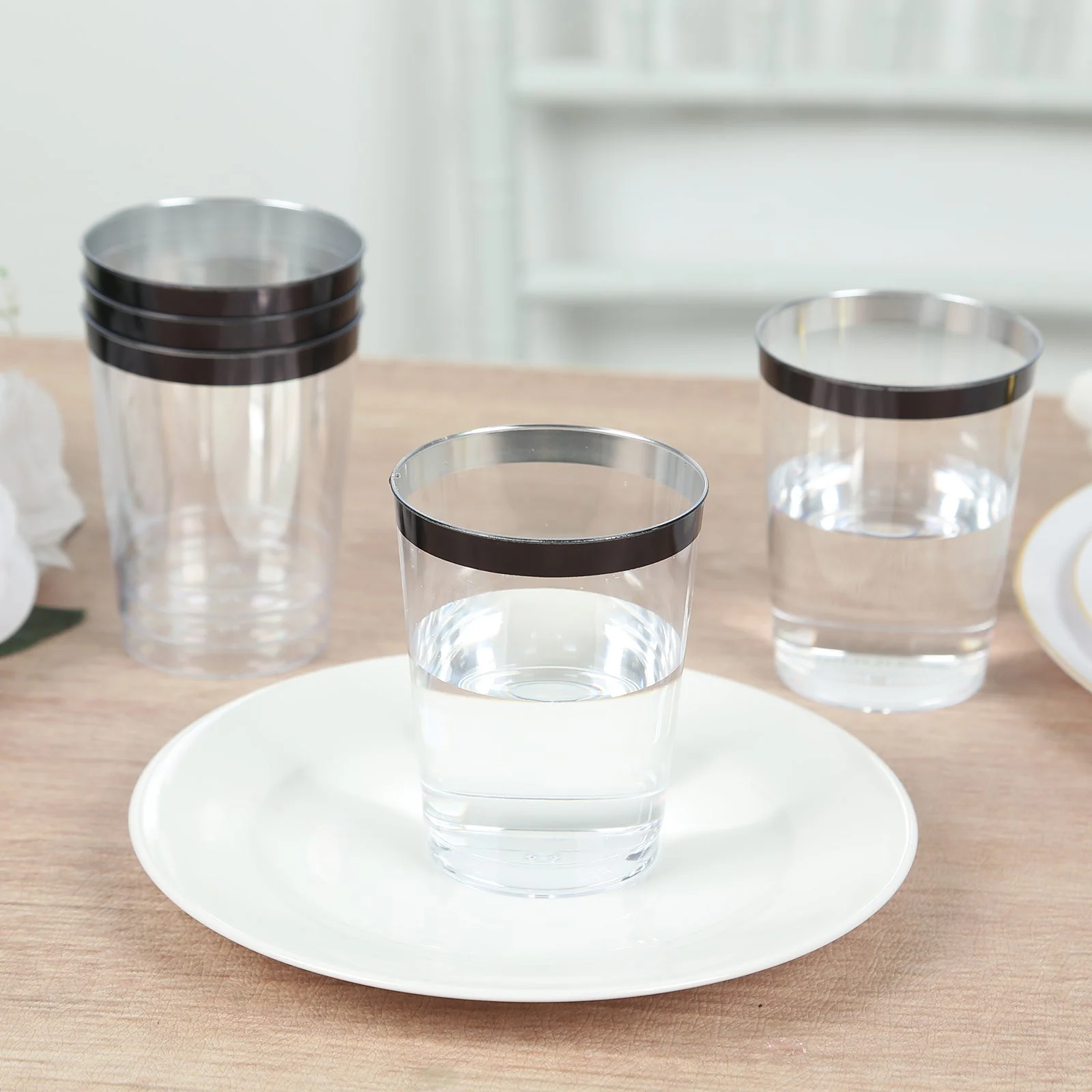 25-Pack Plastic Tumbler Cups 10oz Clear with Black Rim - Disposable Crystal Drinking Glasses for Parties