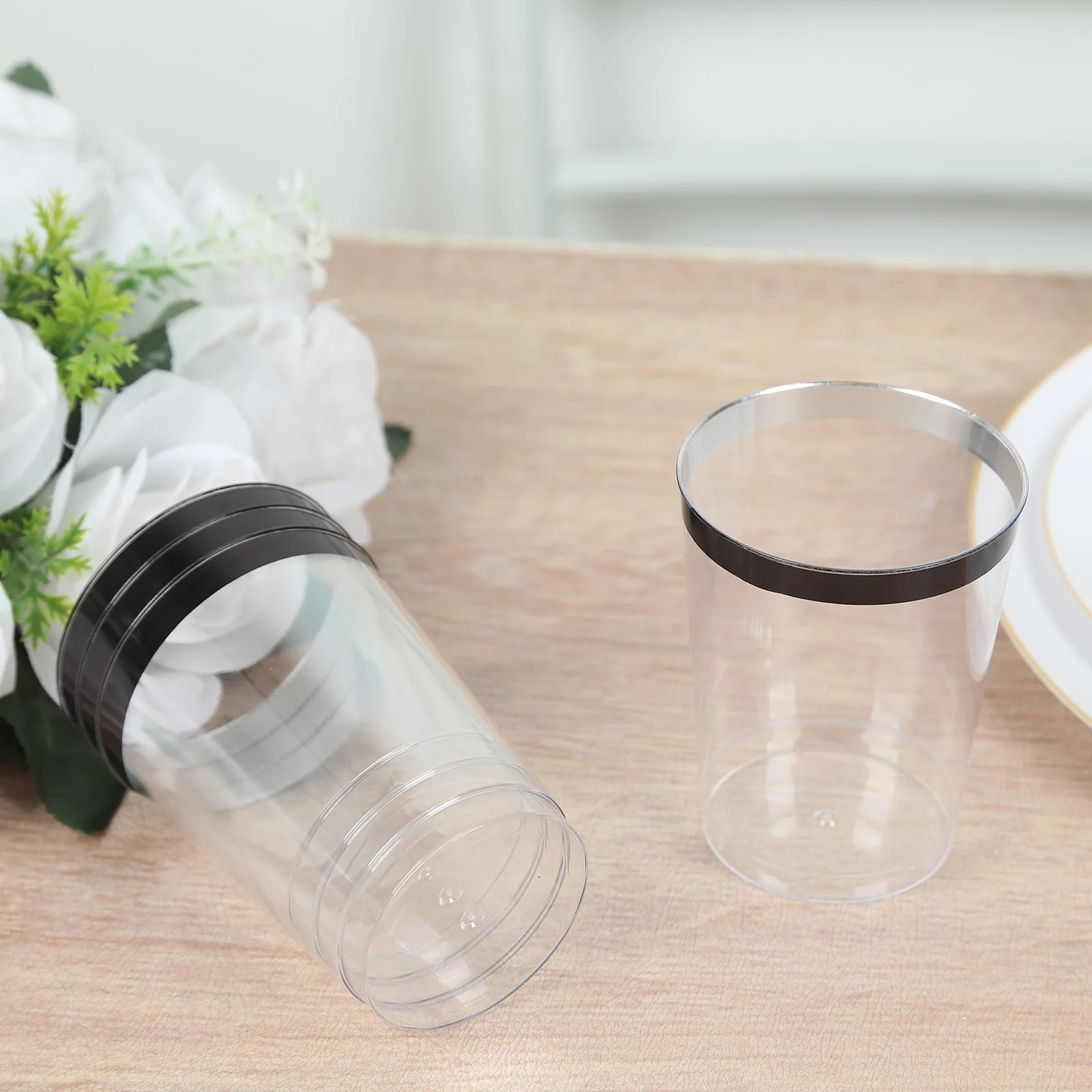 25-Pack Plastic Tumbler Cups 10oz Clear with Black Rim - Disposable Crystal Drinking Glasses for Parties - Image 8