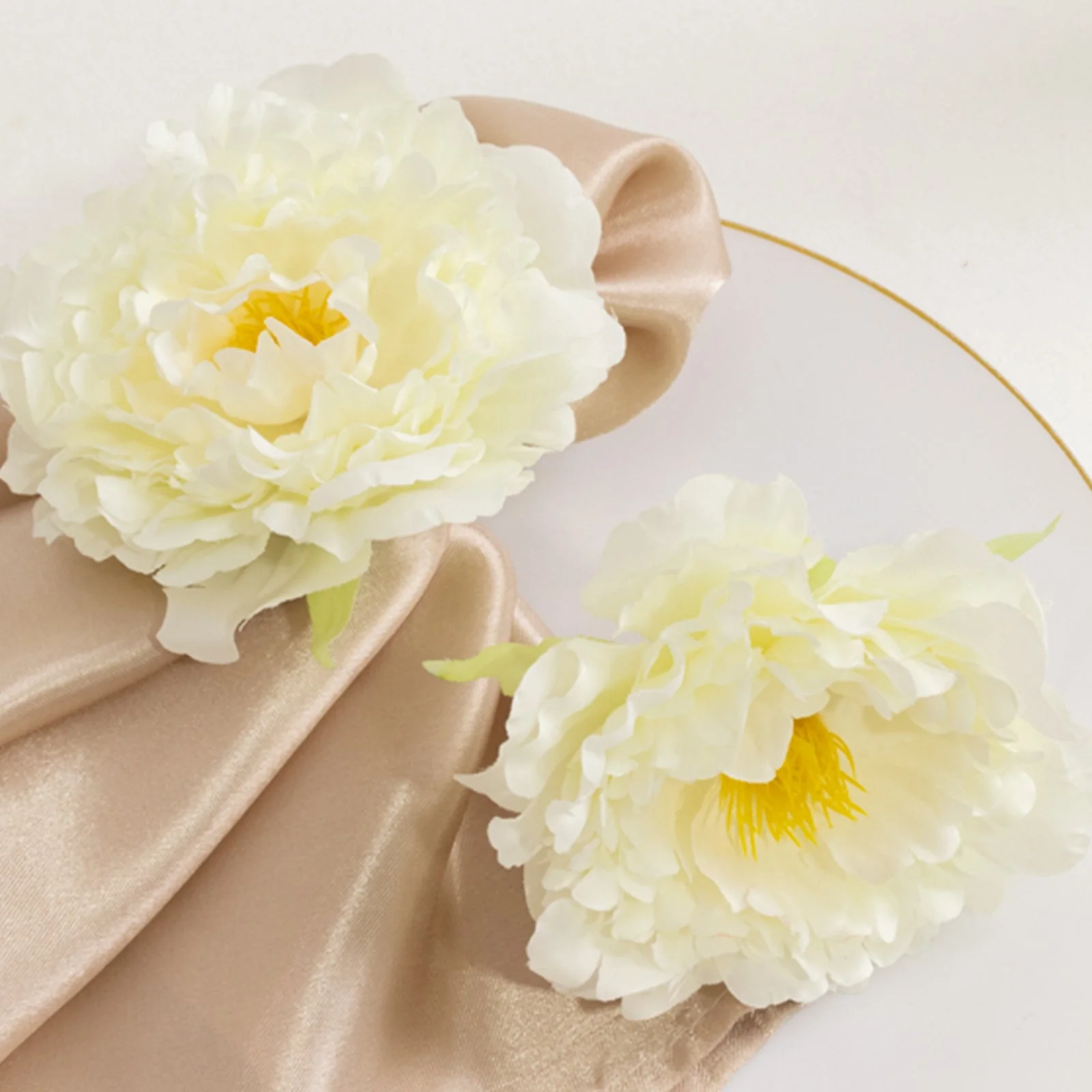 4-Pack Napkin Rings with Silk Peony Flower – Ivory Floral Napkin Holders for Dinner Table Settings & Décor - Image 4