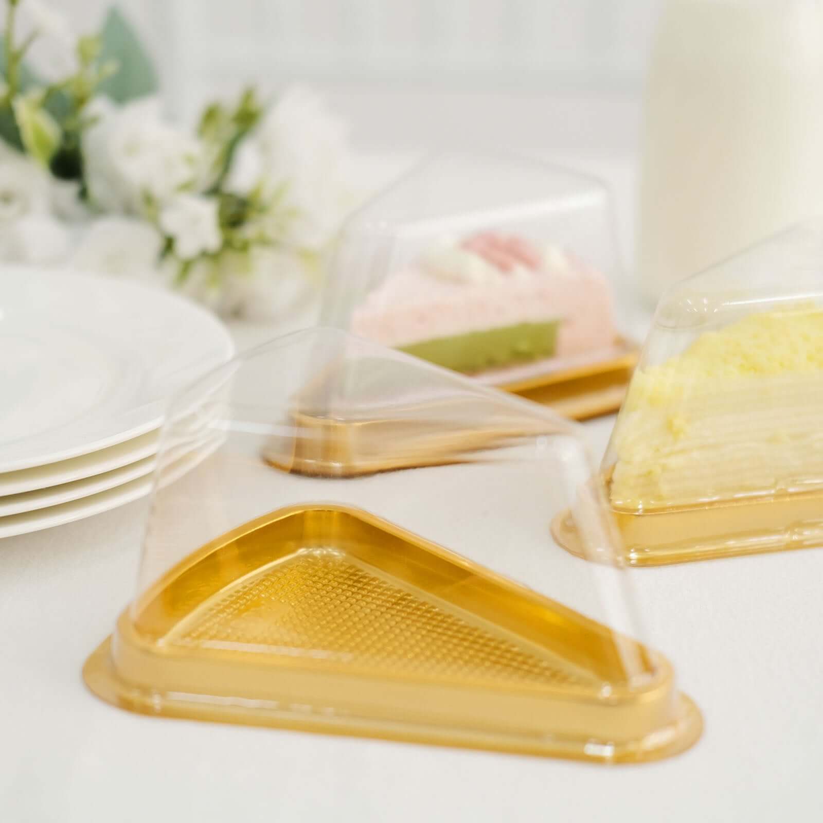 50-Pack Plastic Cake Slice Containers 6"x4.5"x2.5" Gold - Image 6