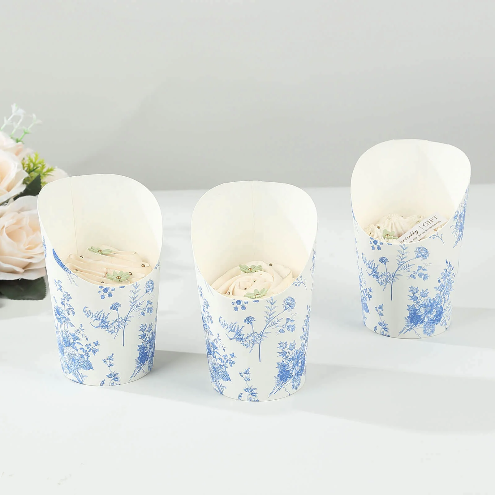 50-Pack White Blue Paper Popcorn Box Cone Cups 14oz, Disposable Appetizer Snack Cups with French Toile Floral Pattern - Durable and Stylish - Image 6