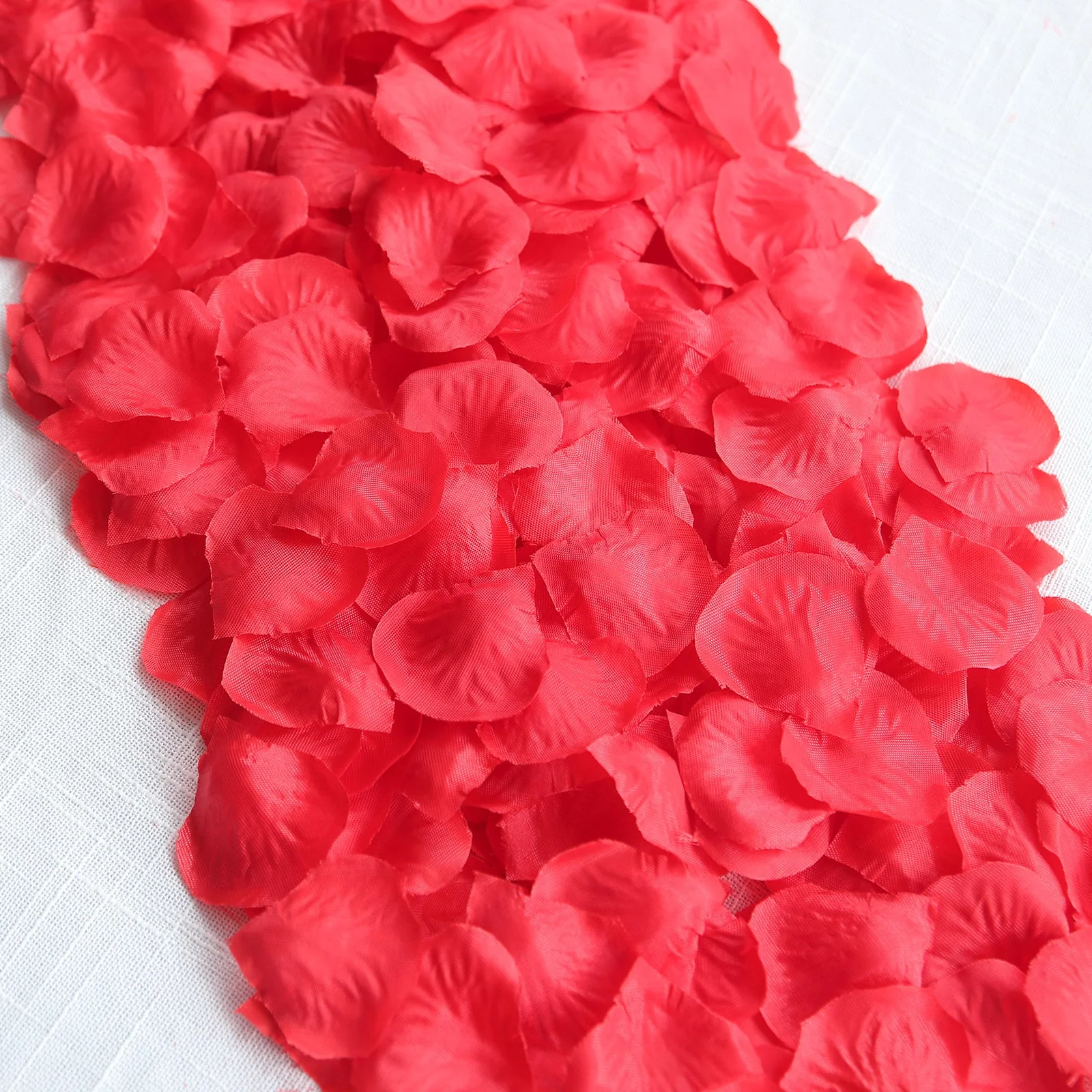 500-Pack Silk Rose Petals Confetti Red Round Design - Decorative Table Scatters - Image 11
