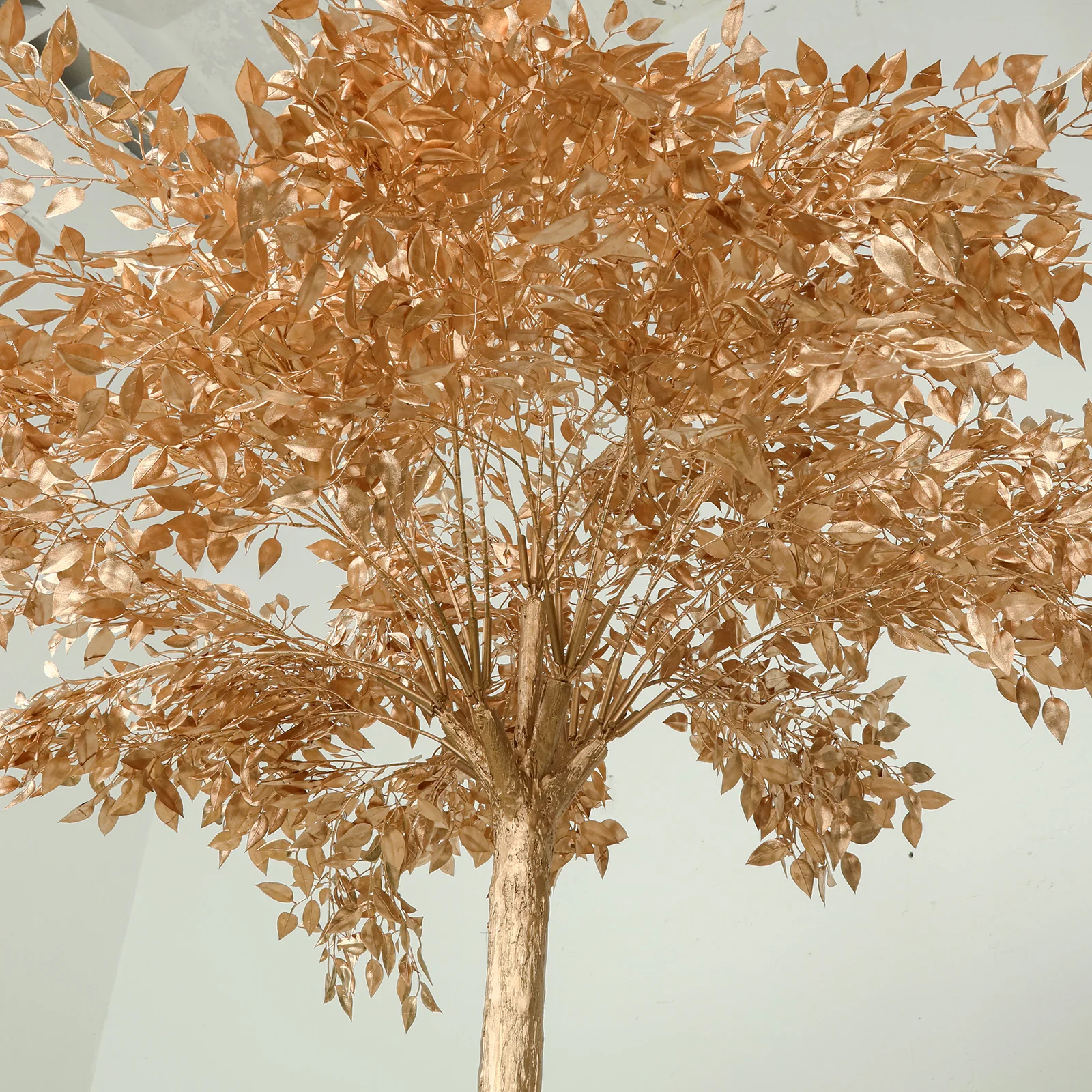 5ft Metallic Gold Faux Leaf Trees – Indoor Event Décor with Realistic Trunk Base - Image 5