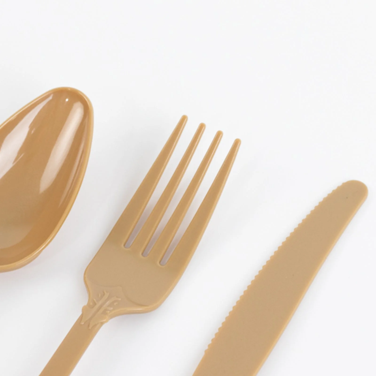 72 Pcs Plastic Silverware Set Matte Gold in Baroque Style - Heavy Duty Disposable Knife, Fork, and Spoon Set - Image 9