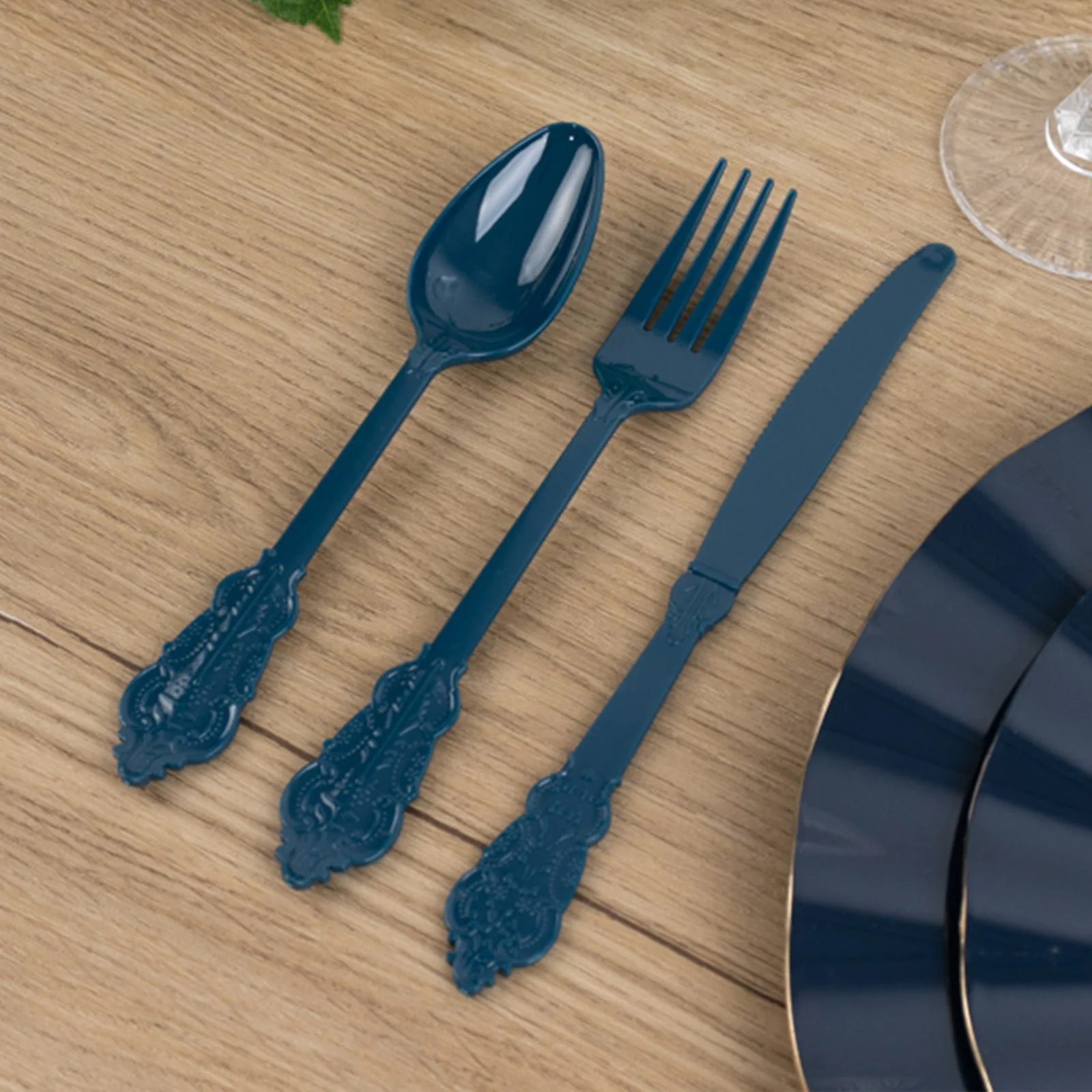 72 Pcs Plastic Silverware Set Navy Blue in Baroque Style - Heavy Duty Disposable Knife, Fork, and Spoon Set - Image 11