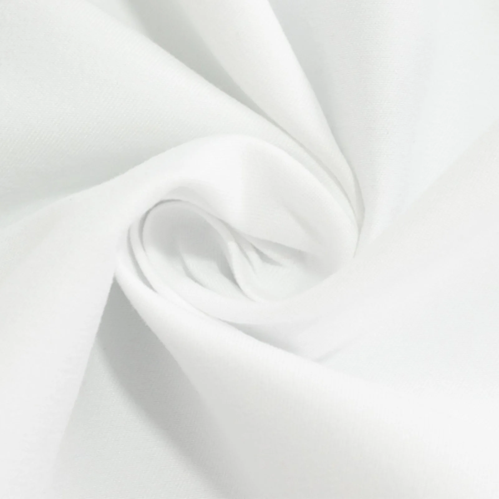 Cotton Blend Round Tablecloth 132" White - Wrinkle-Resistant Finish Seamless Table Cover for Banquets and Gatherings - Image 9