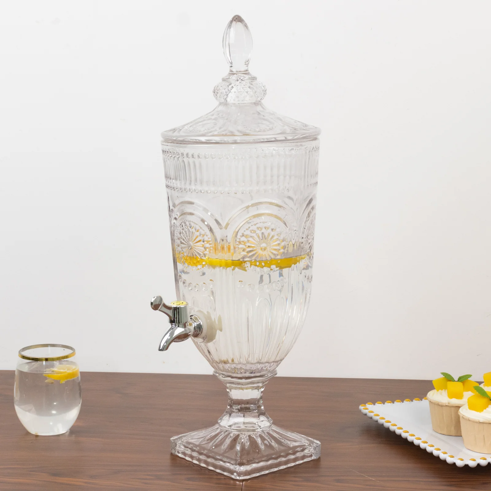 Vintage Cut Glass Beverage Dispenser with Lid & Spigot – Vertical Panel & Floral Medallion Pattern, 3L - Image 2