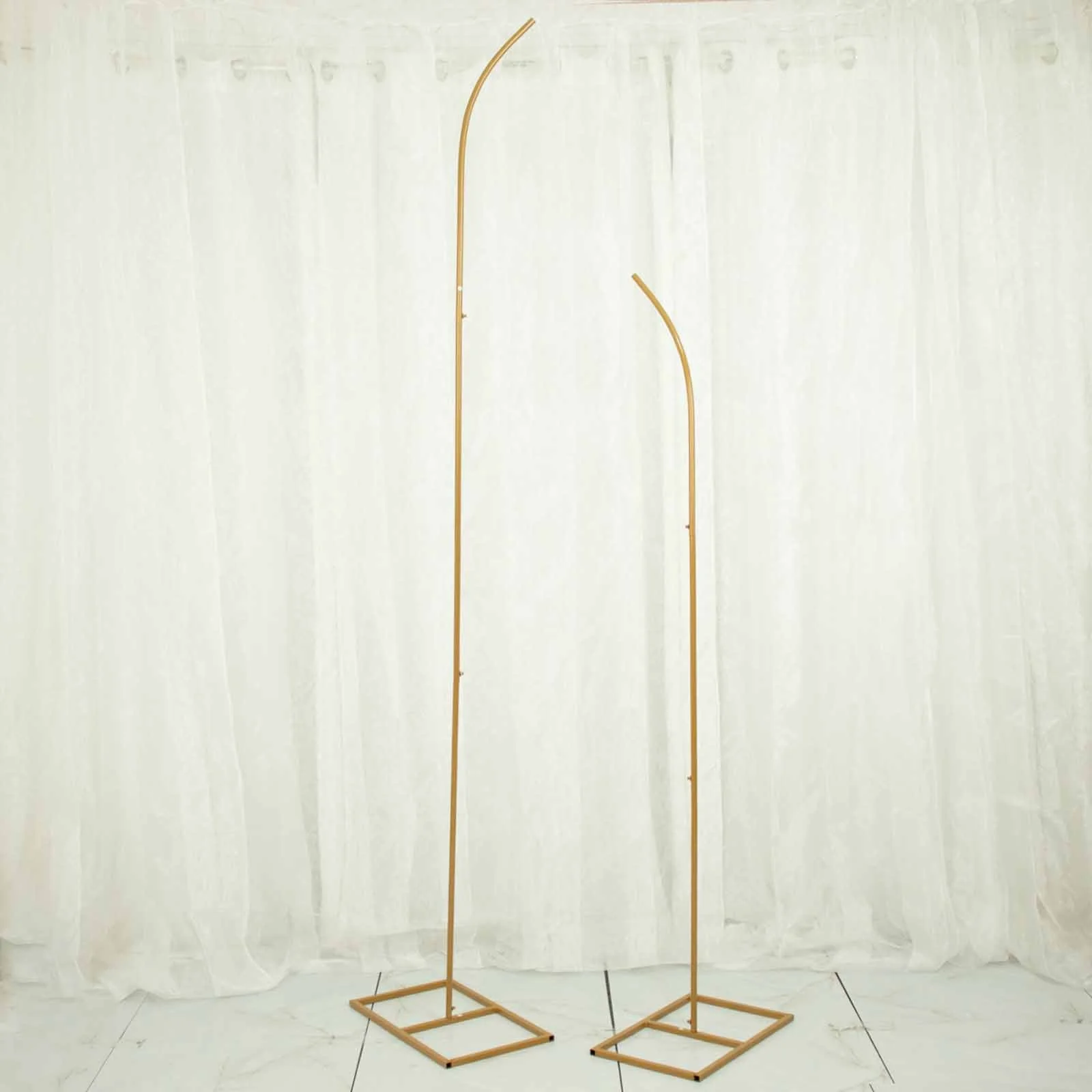 Set of 2 Gold Metal Curved Top Wedding Arch Frames, Balloon Flower Backdrop Stands 6ft, 8ft - Image 8