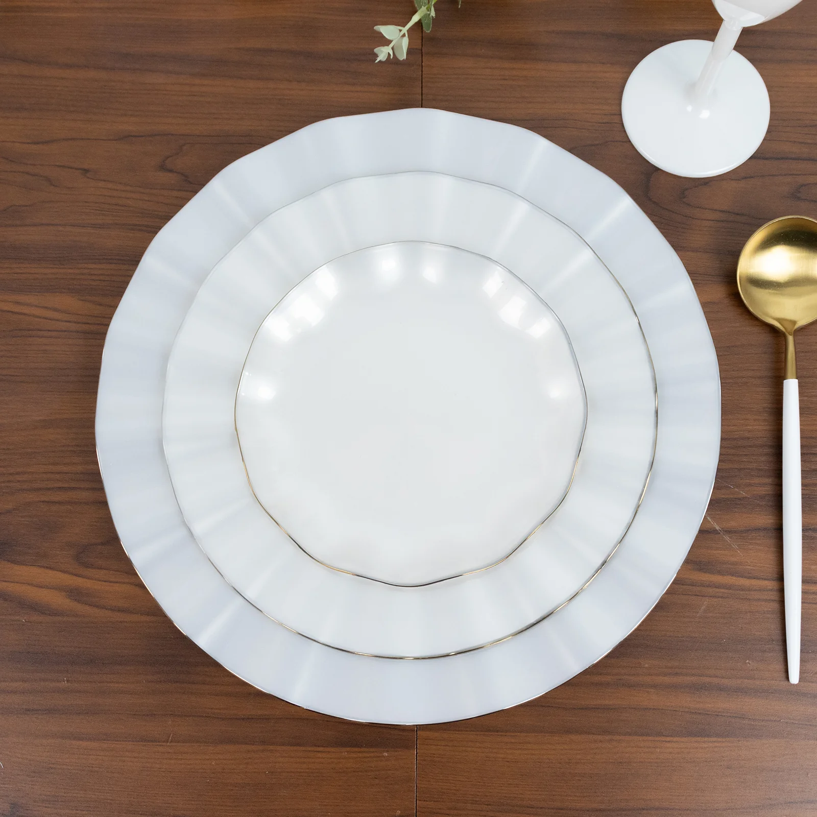 10-Pack Plastic Round Dessert Plates 6" Pearl White Ruffled Rim with Gold Edging - Heavy Duty Disposable Salad Appetizer Dinnerware - Image 8