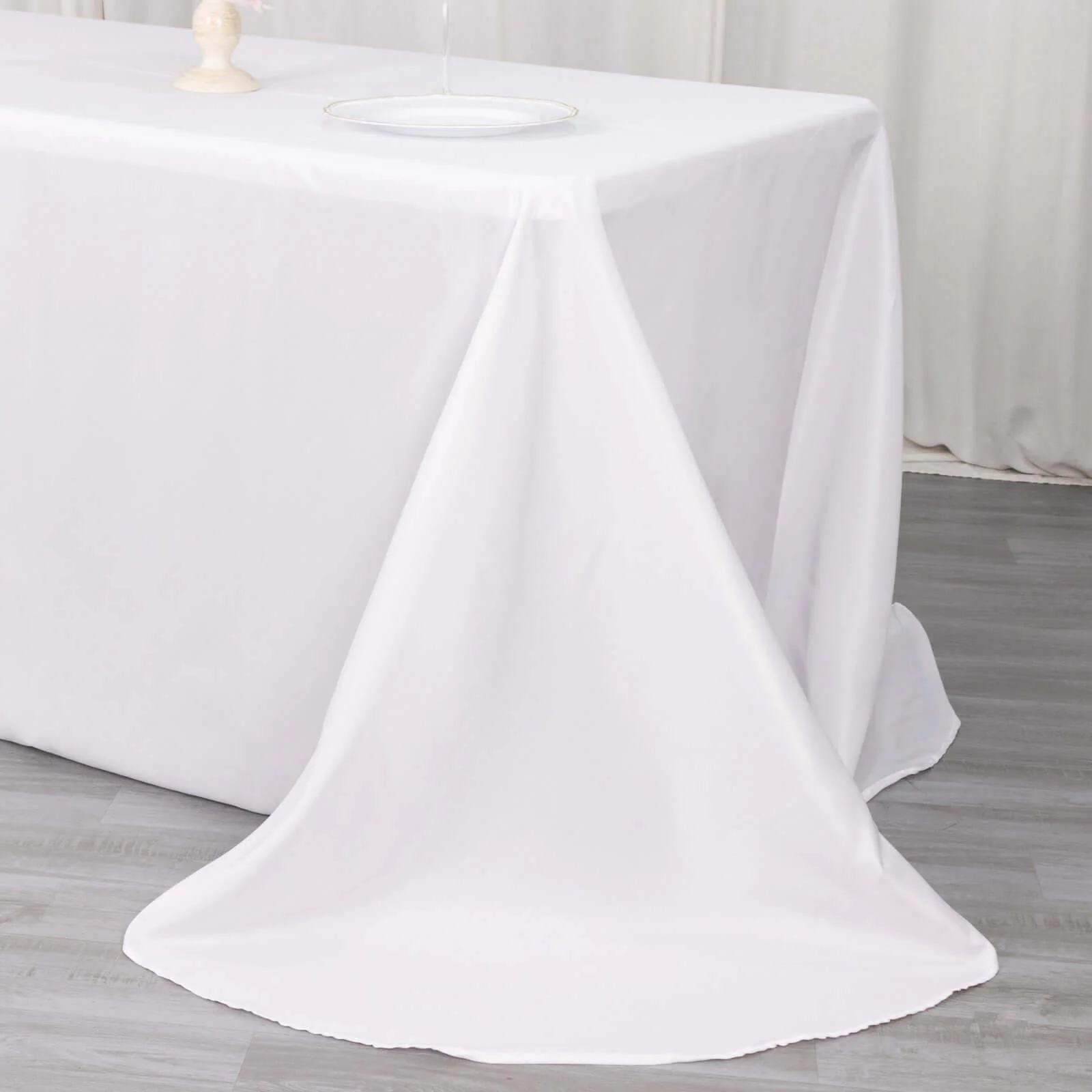 Polyester Rectangle Tablecloth 90"x132" White with Rounded Corners - Seamless Finish for Upscale Gatherings - Image 3
