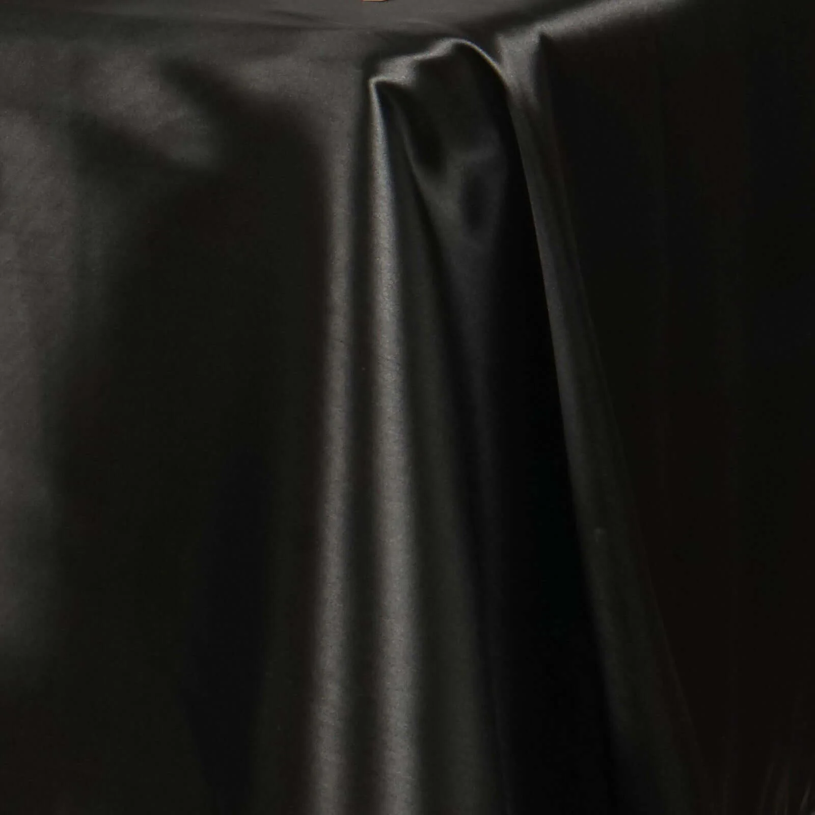 Satin Rectangular Tablecloth 60"x102" Black - Wrinkle-Resistant and Durable Table Cover for Exquisite Weddings & Events - Image 7