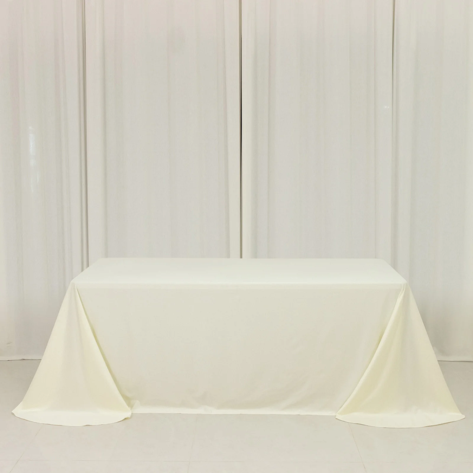 Scuba Rectangular Tablecloth 90"x132" Ivory with Rounded Corners – Wrinkle Free, Stain Resistant, Seamless Table Cover