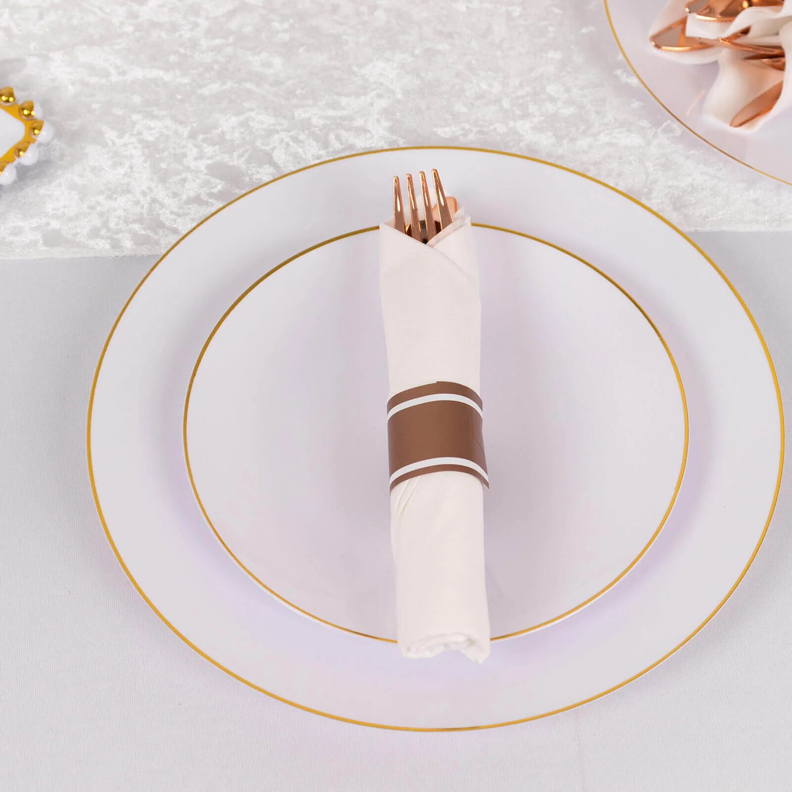 Set of 24 Plastic Silverware with Pre-Rolled White Paper Napkins Rose Gold - Disposable Wrapped Cutlery Set - Image 10