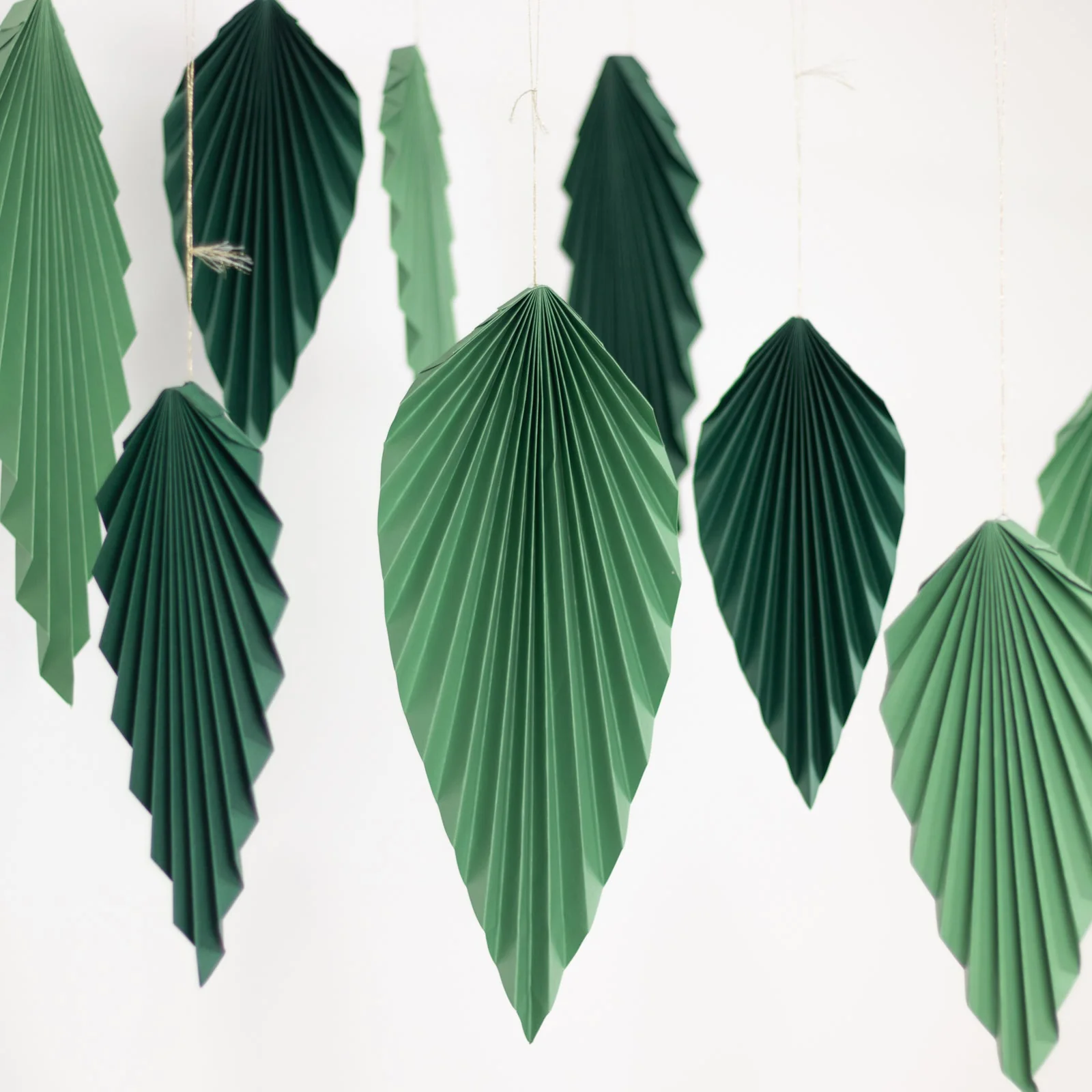 Set of 6 Mixed Green Leaves Hanging Paper Fans Wall Decor, Pre-Strung Foldable Tropical Palm Leaves Jungle Theme Party Supplies - 11",15" - Image 3