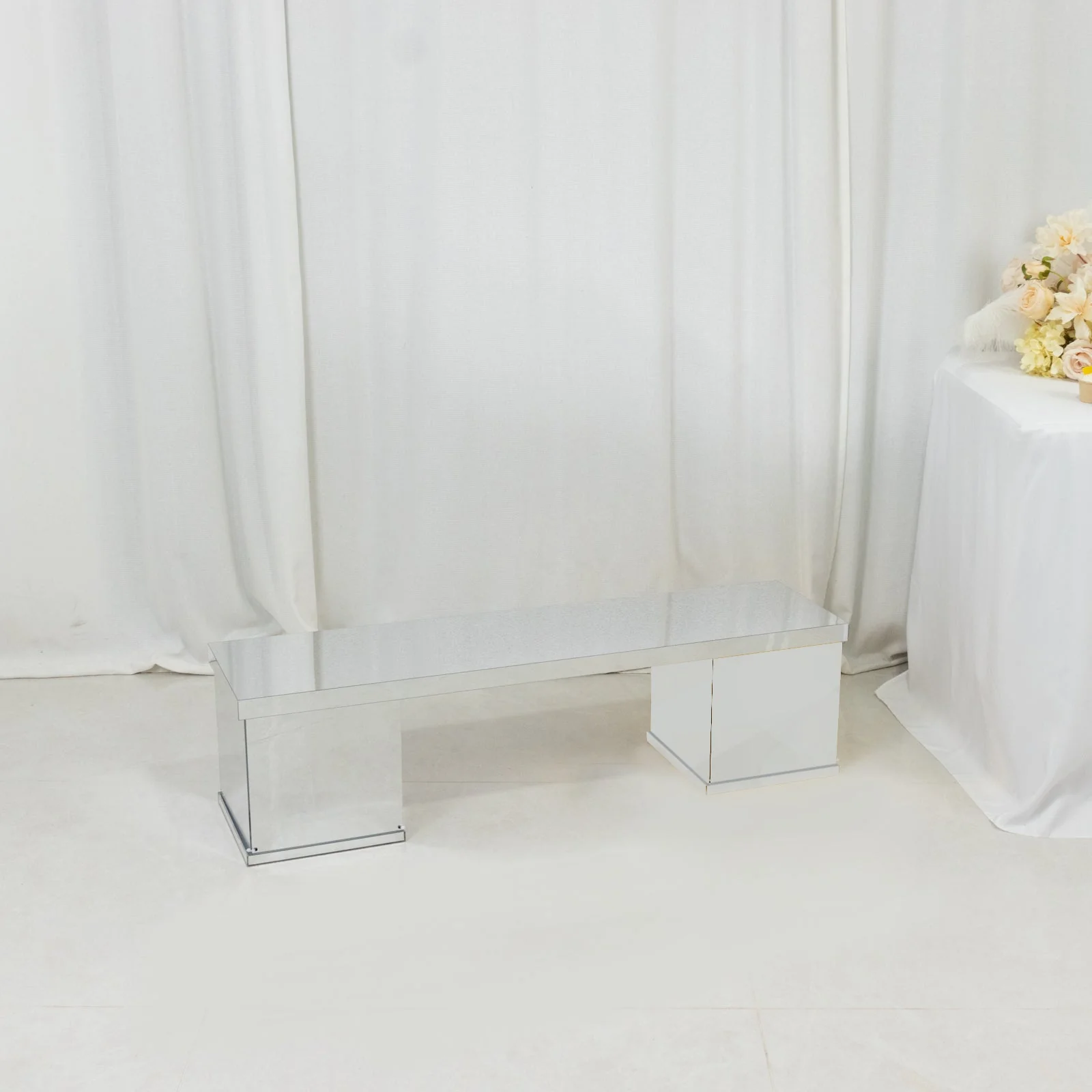 Silver Plexiglass Connector Plate for Rectangular Pillar Pedestal - Image 7