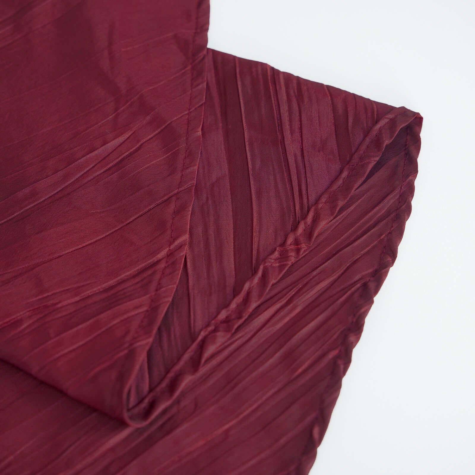 Taffeta Round Tablecloth 120" Burgundy with Accordion Crinkle Design - Seamless Finish - Image 10