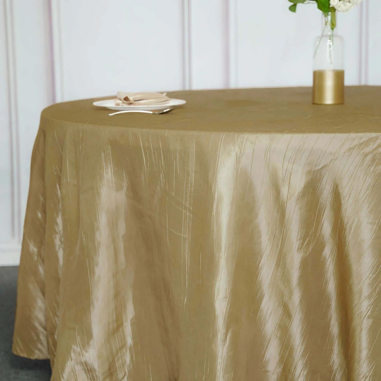 Taffeta Round Tablecloth 120" Gold with Accordion Crinkle Design - Seamless Finish for Weddings and Banquets - Image 2