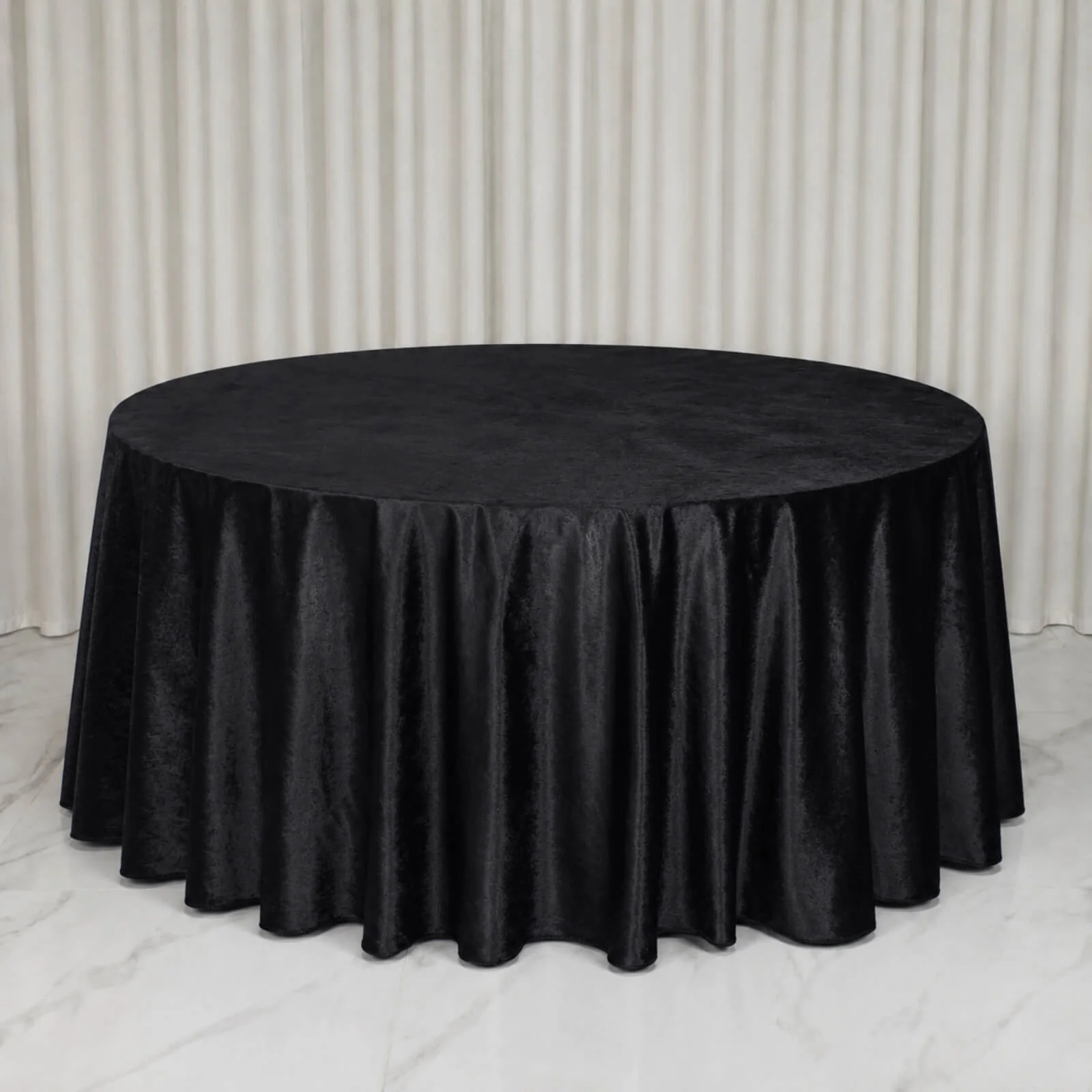 Premium Velvet Round Tablecloth 132" Black - Soft & Reusable Table Cover