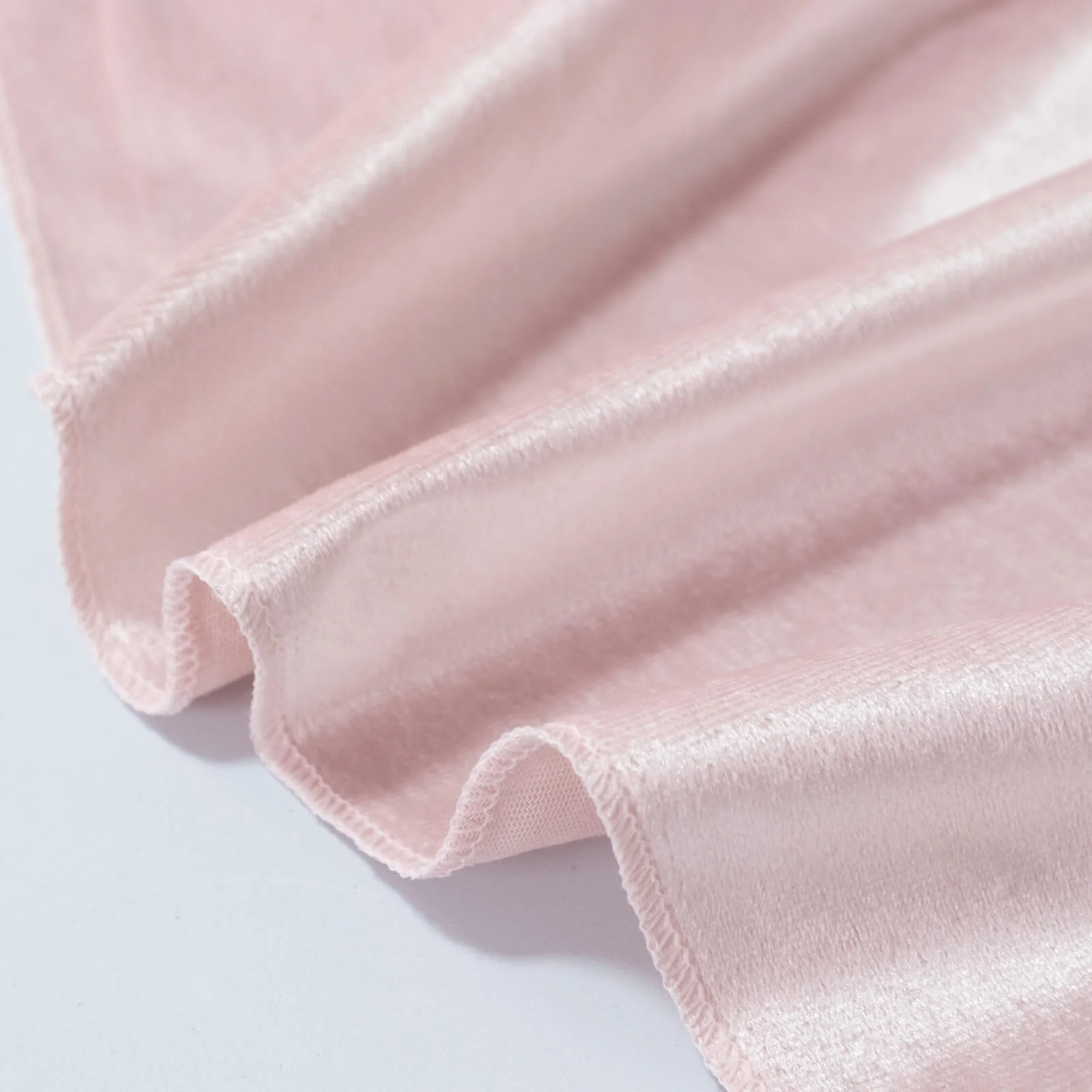 Premium Velvet Round Tablecloth 132" Blush - Soft & Reusable Table Cover - Image 7