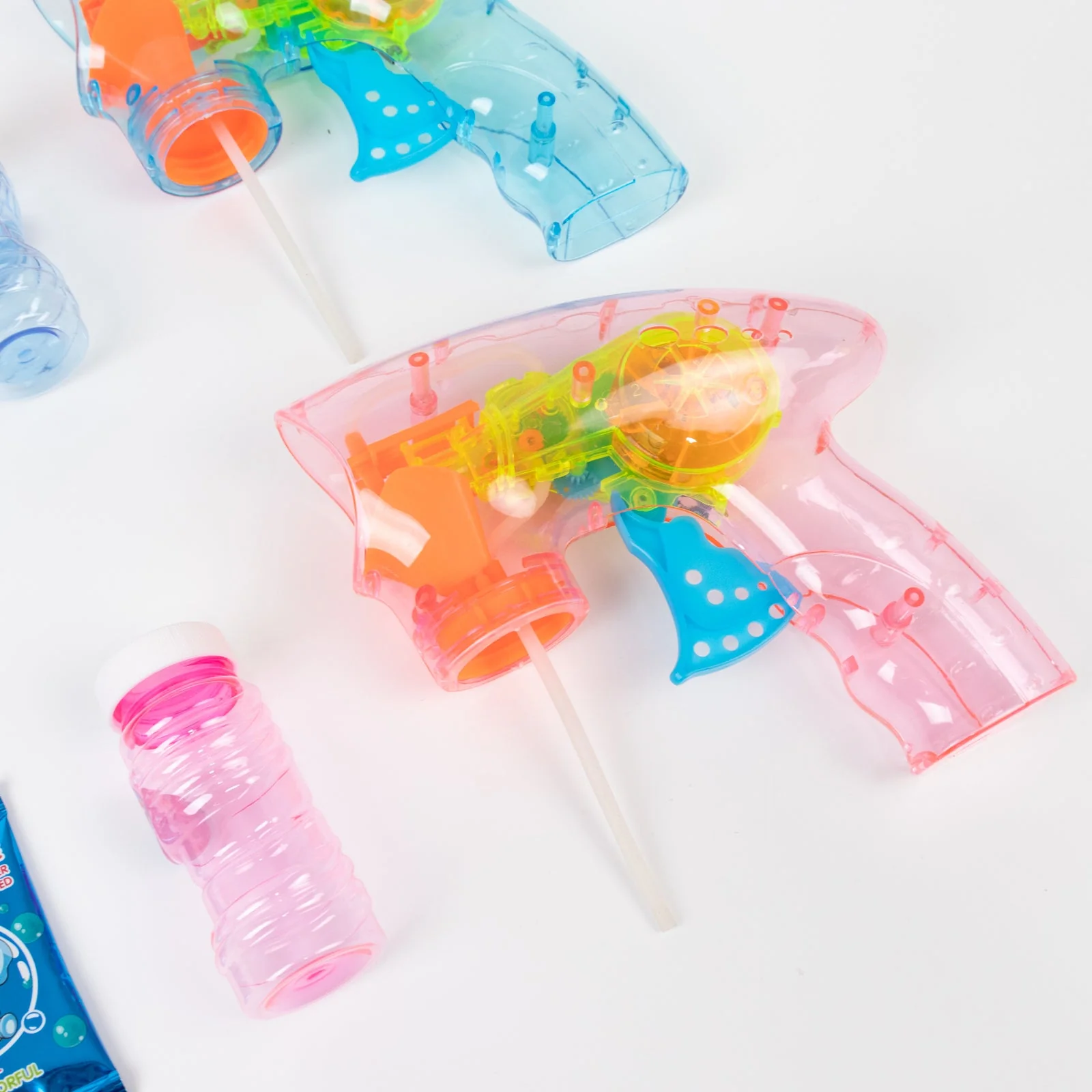 6-Pack Wedding Bubble Guns, Bulk Party Favor for Wedding - Image 6